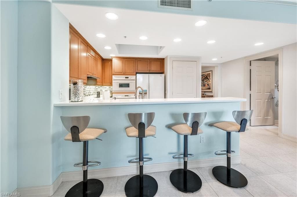 2748 Tiburon BLVD E C-301-14