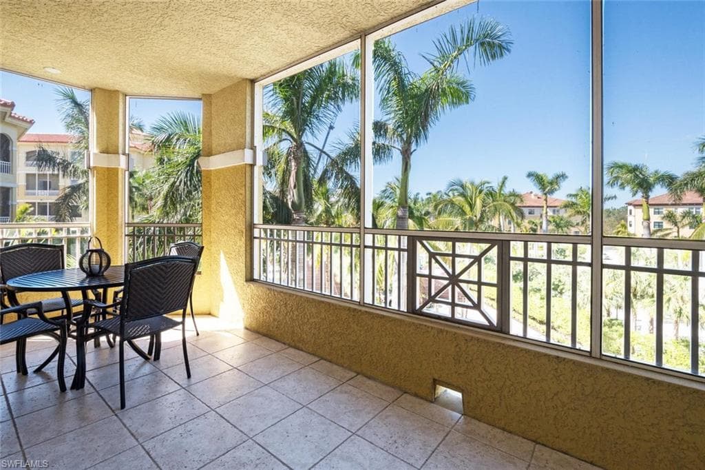 2748 Tiburon BLVD E C-301-7