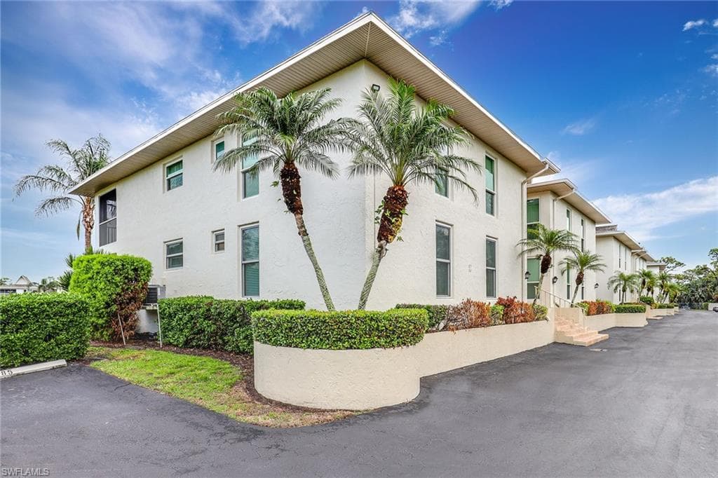 84 Georgetown BLVD # 84, NAPLES FL 34112-15