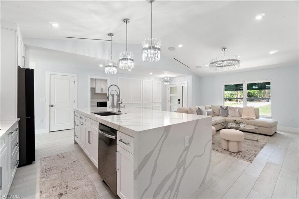 4106 3rd AVE SW, NAPLES FL 34119-1