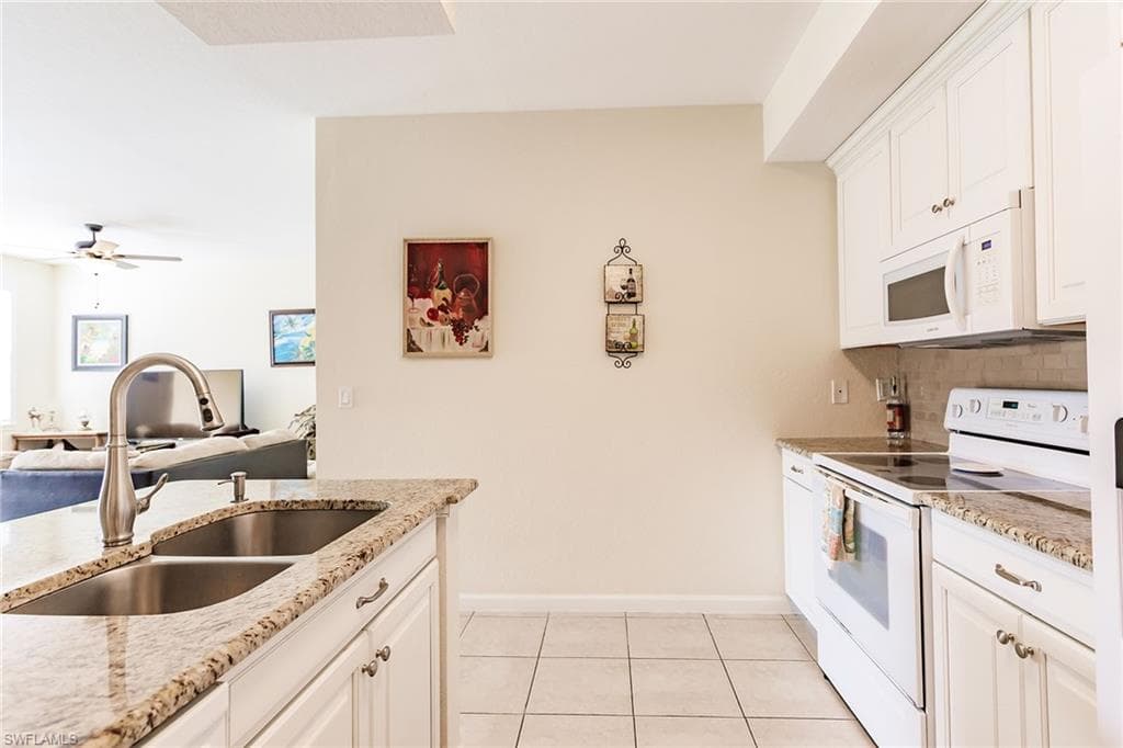 4700 Saint Croix LN # 318, NAPLES FL 34109-12