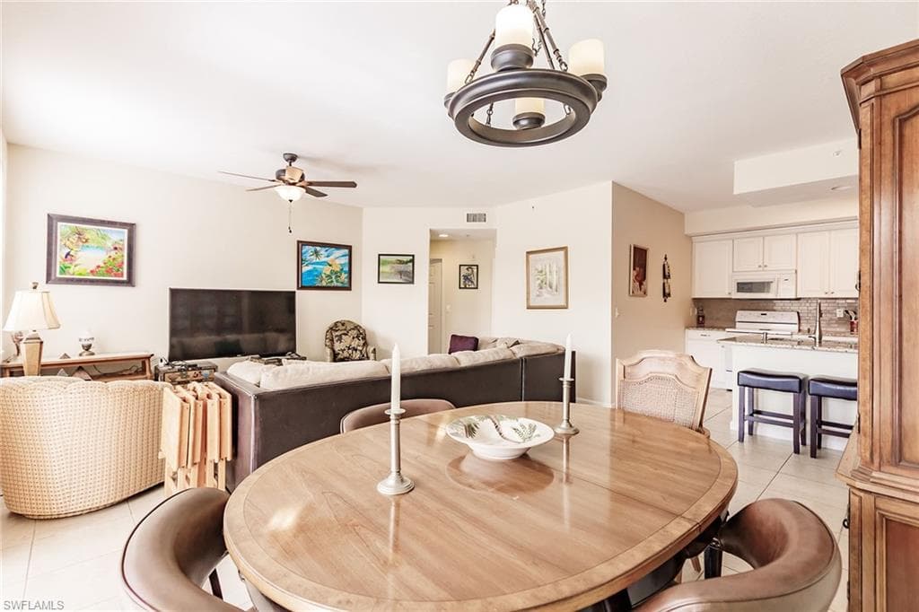 4700 Saint Croix LN # 318, NAPLES FL 34109-15