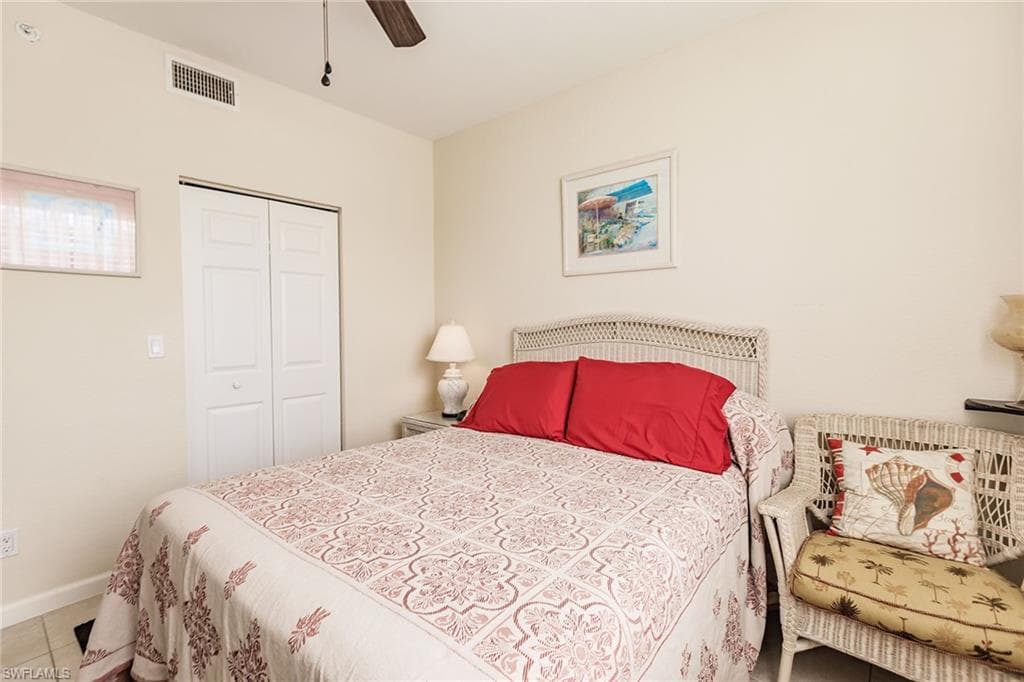 4700 Saint Croix LN # 318, NAPLES FL 34109-19