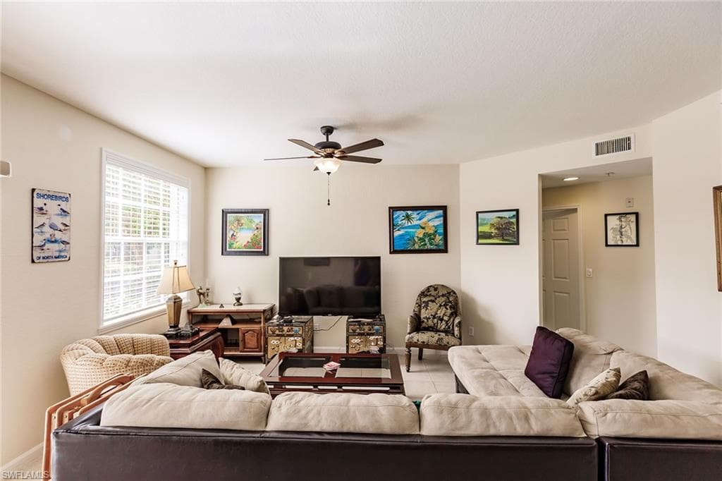 4700 Saint Croix LN # 318, NAPLES FL 34109-8