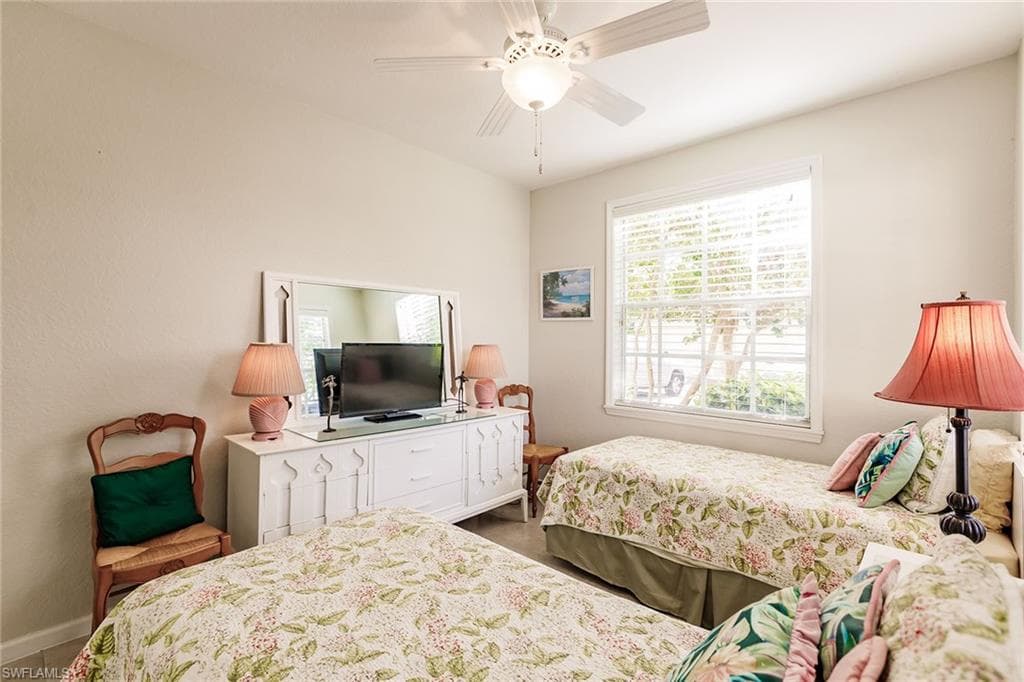 4700 Saint Croix LN # 318, NAPLES FL 34109-23