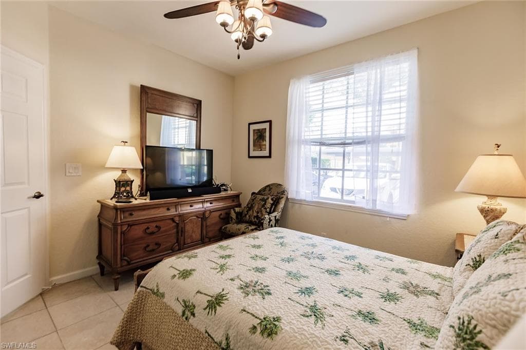 4700 Saint Croix LN # 318, NAPLES FL 34109-28
