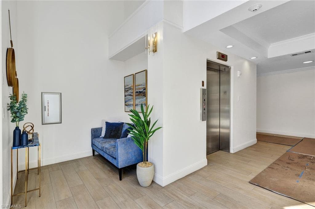 410 FLAGSHIP DR # 505, NAPLES FL 34108-1