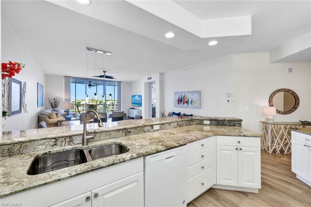 410 FLAGSHIP DR # 505, NAPLES FL 34108-8