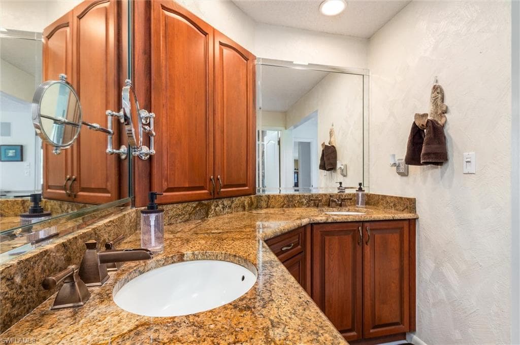 24398 Treasure Island BLVD, PUNTA GORDA FL 33955-20