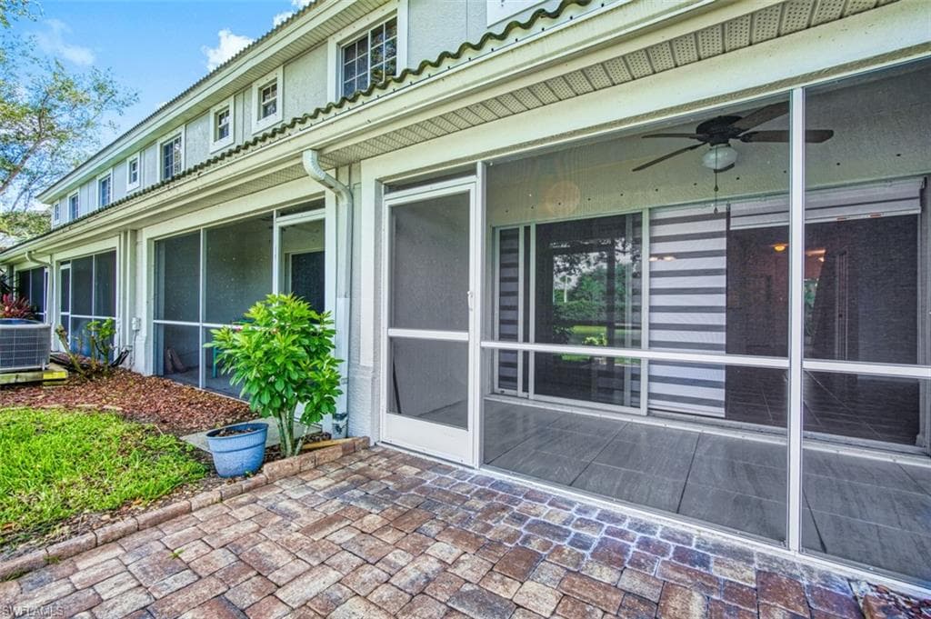 10058 Pacific Pines AVE, FORT MYERS FL 33966-20