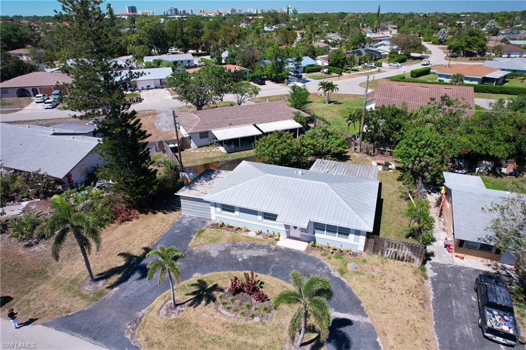 1141 S Alhambra CIR, NAPLES FL 34103-28