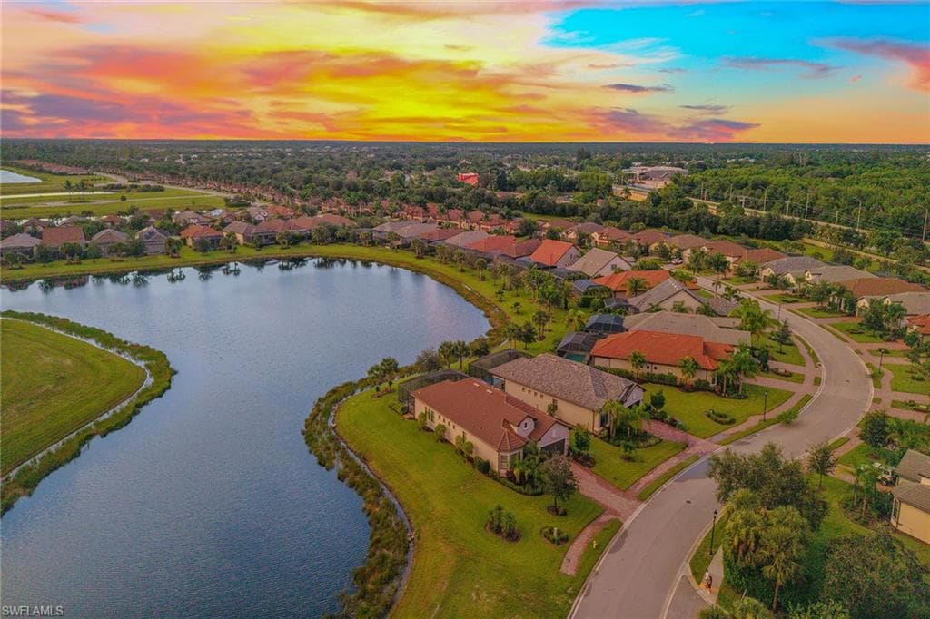 2703 Aviamar CIR, NAPLES FL 34114-35