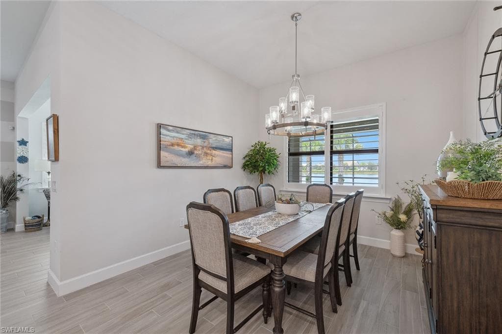 2703 Aviamar CIR, NAPLES FL 34114-13