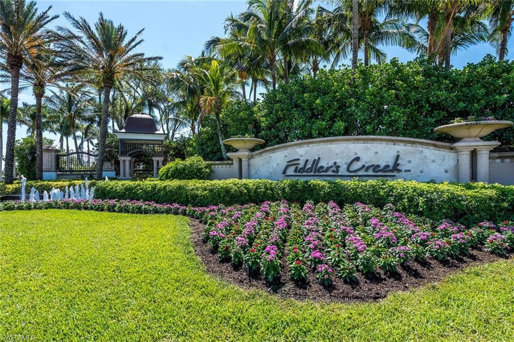 2703 Aviamar CIR, NAPLES FL 34114-36