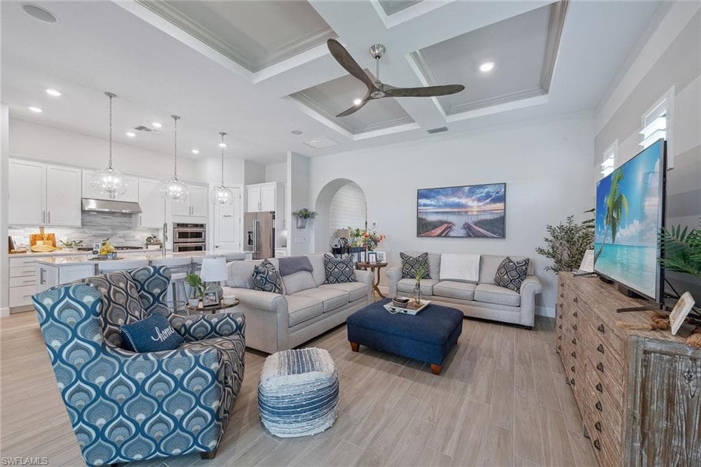 2703 Aviamar CIR, NAPLES FL 34114-7