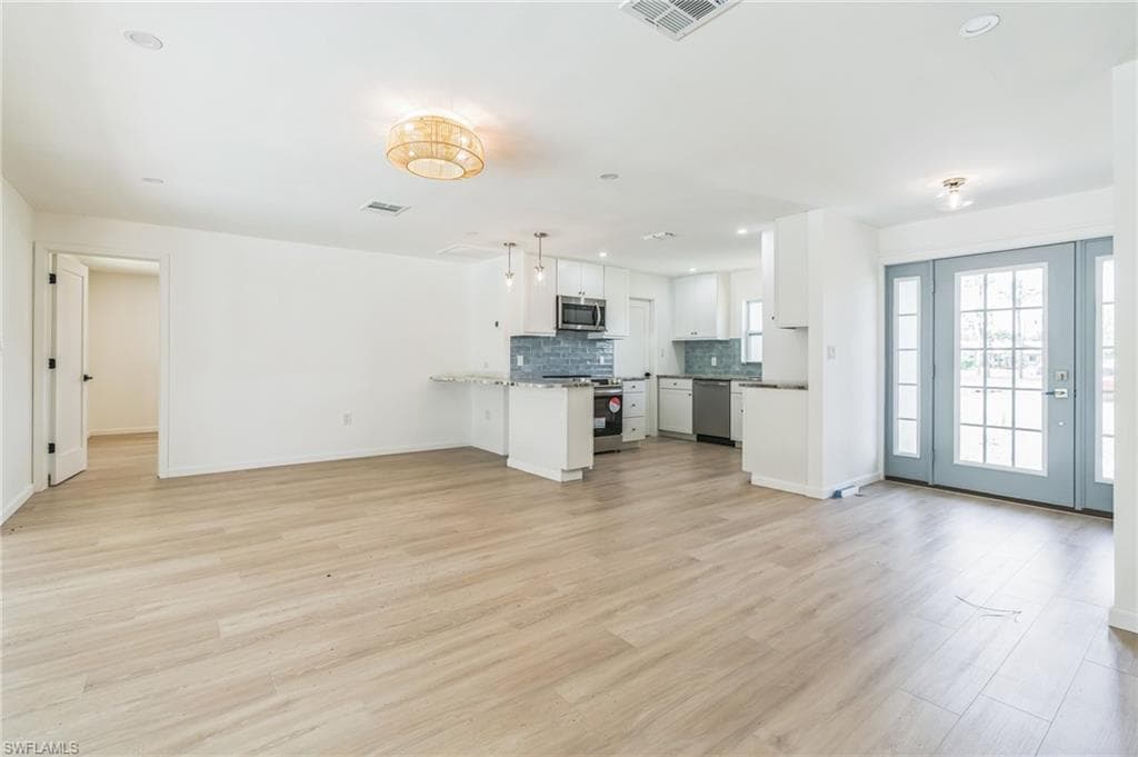 13724 River Forest DR, FORT MYERS FL 33905-4