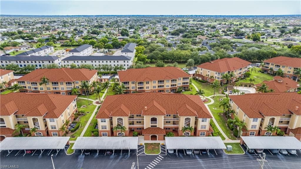 1133 Van Loon Commons CIR # 202, CAPE CORAL FL 33909-43