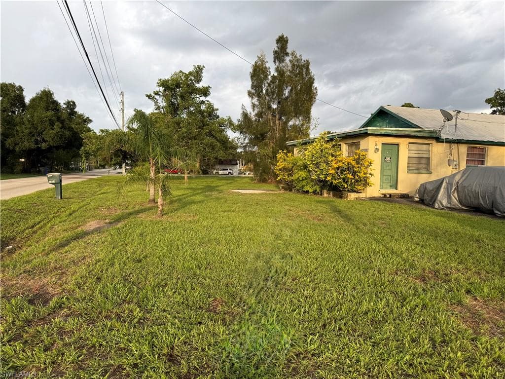 3454 Michigan AVE, FORT MYERS FL 33916-9