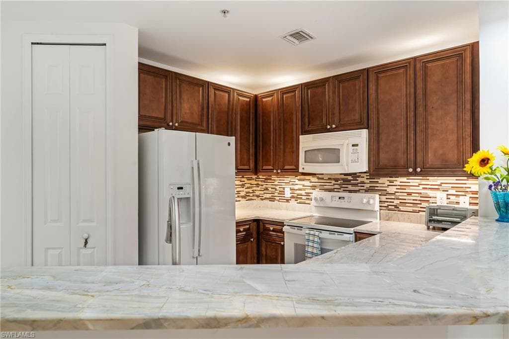 15250 Riverbend BLVD # 101, NORTH FORT MYERS FL 33917-4