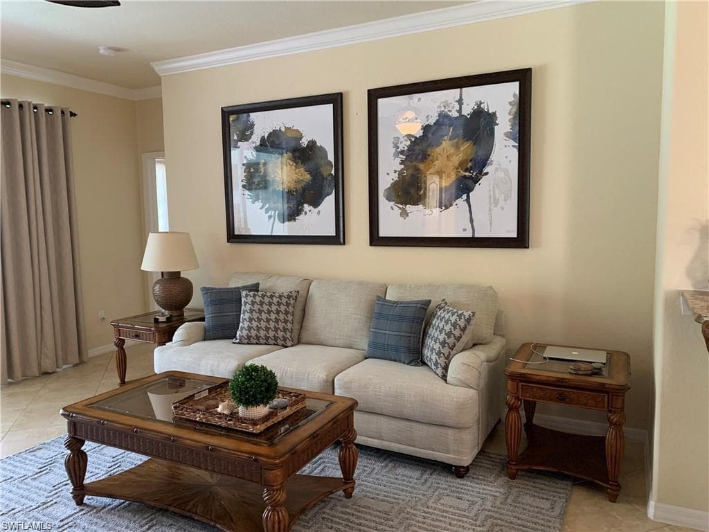 8088 Piedmont DR, NAPLES FL 34104-6