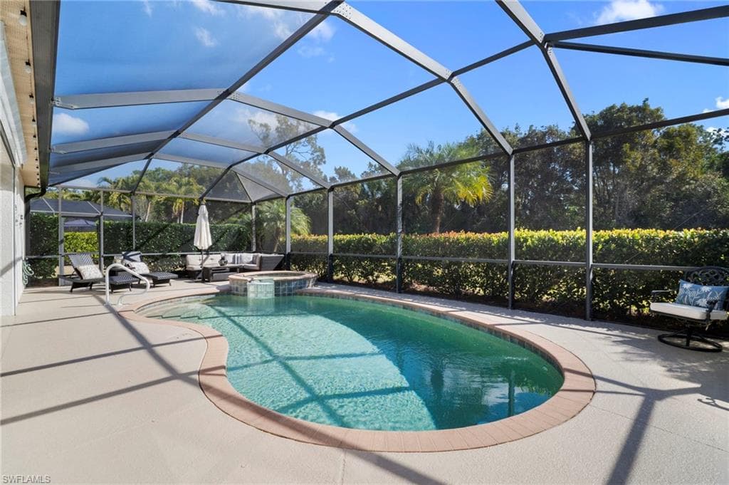 8088 Piedmont DR, NAPLES FL 34104-35