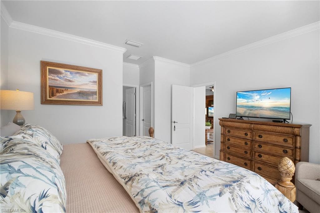 8088 Piedmont DR, NAPLES FL 34104-27