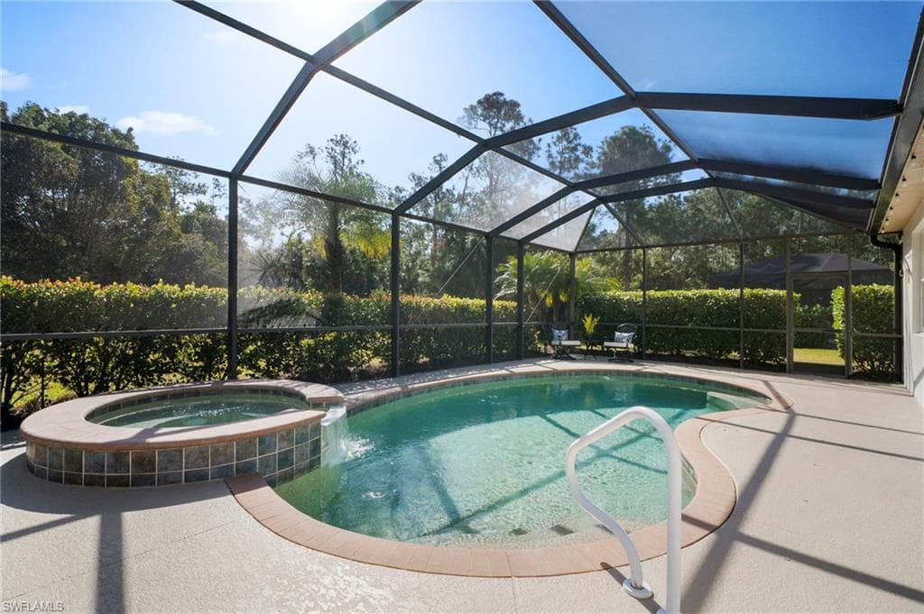 8088 Piedmont DR, NAPLES FL 34104-34