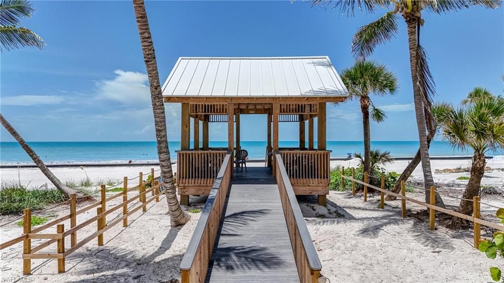 4031 Bayside RD, FORT MYERS BEACH FL 33931-44