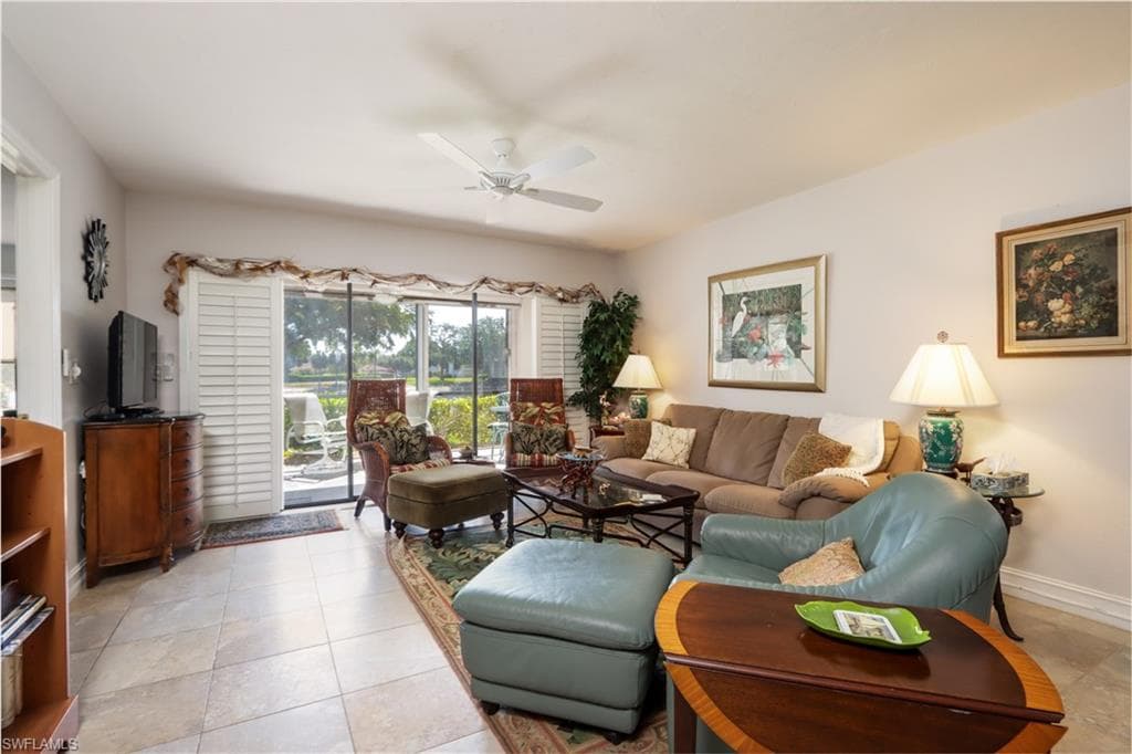 505 Lake Louise CIR # 101, NAPLES FL 34110-3