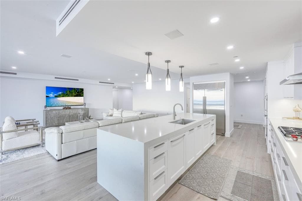 13935 Old Coast RD # 1703, NAPLES FL 34110-8