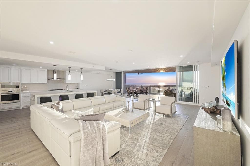 13935 Old Coast RD # 1703, NAPLES FL 34110-3