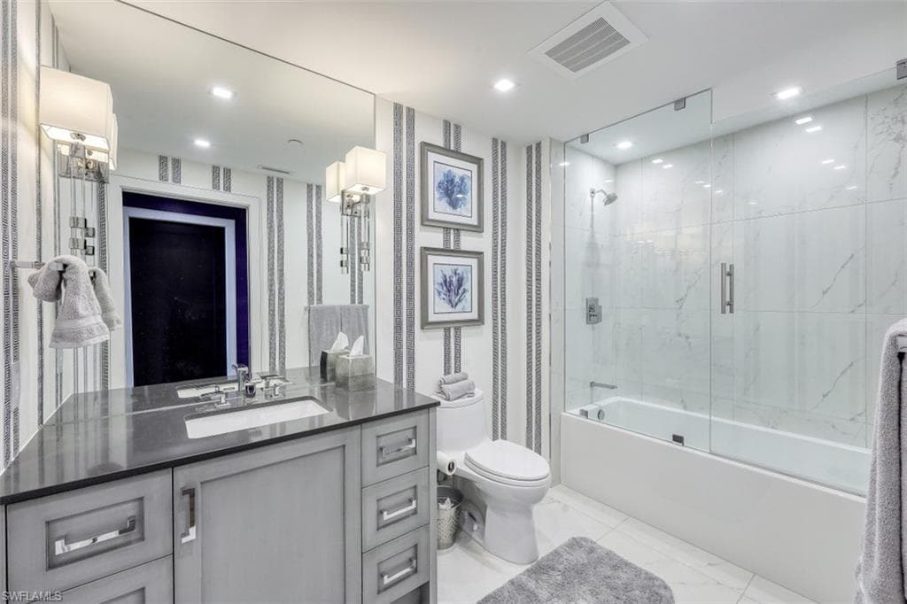 13915 Old Coast RD # 305, NAPLES FL 34110-21