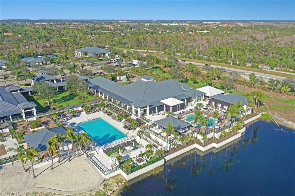 13915 Old Coast RD # 305, NAPLES FL 34110-31