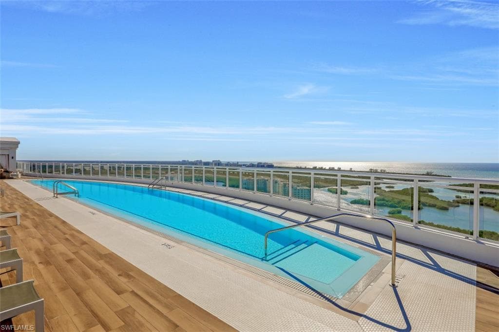 13915 Old Coast RD # 305, NAPLES FL 34110-29