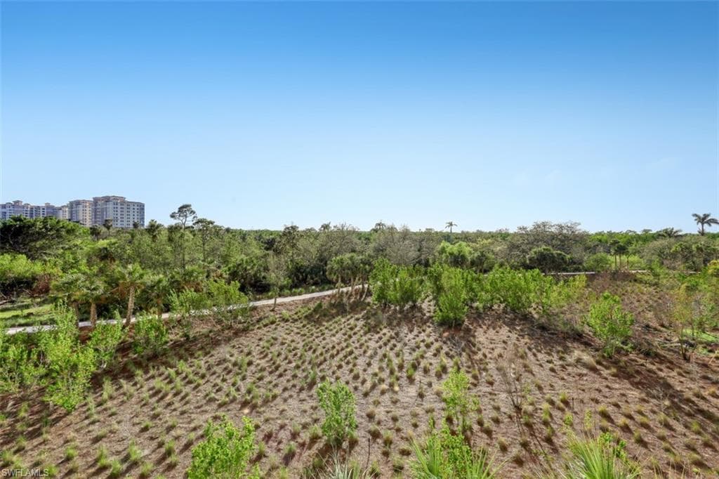 13915 Old Coast RD # 305, NAPLES FL 34110-34