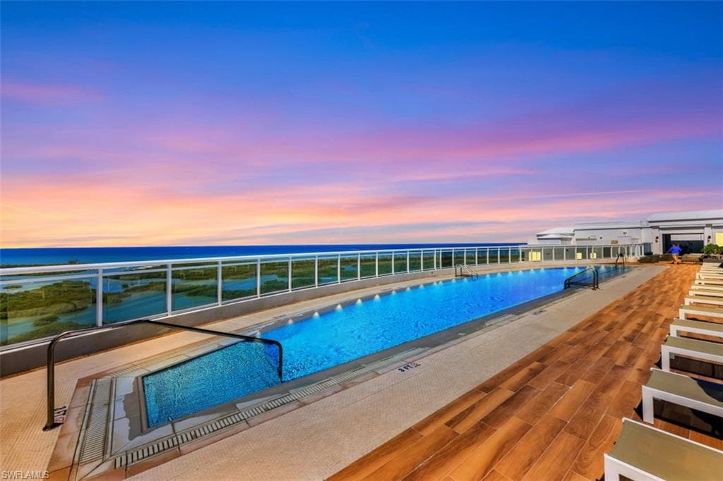 13915 Old Coast RD # 305, NAPLES FL 34110-28