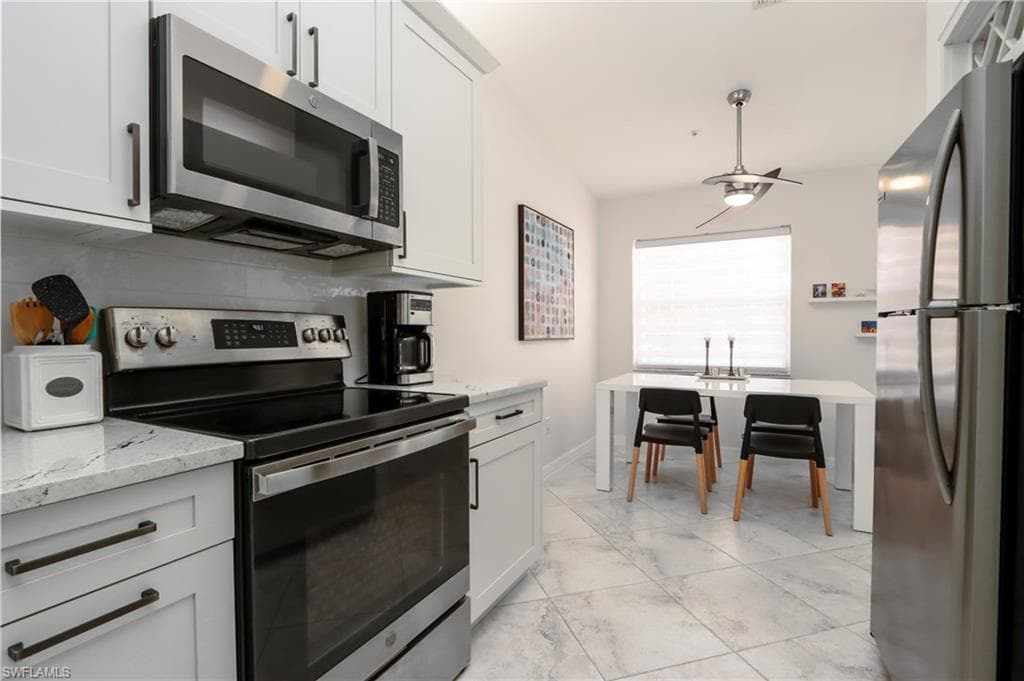 2585 Old Groves RD # L203, NAPLES FL 34109-5