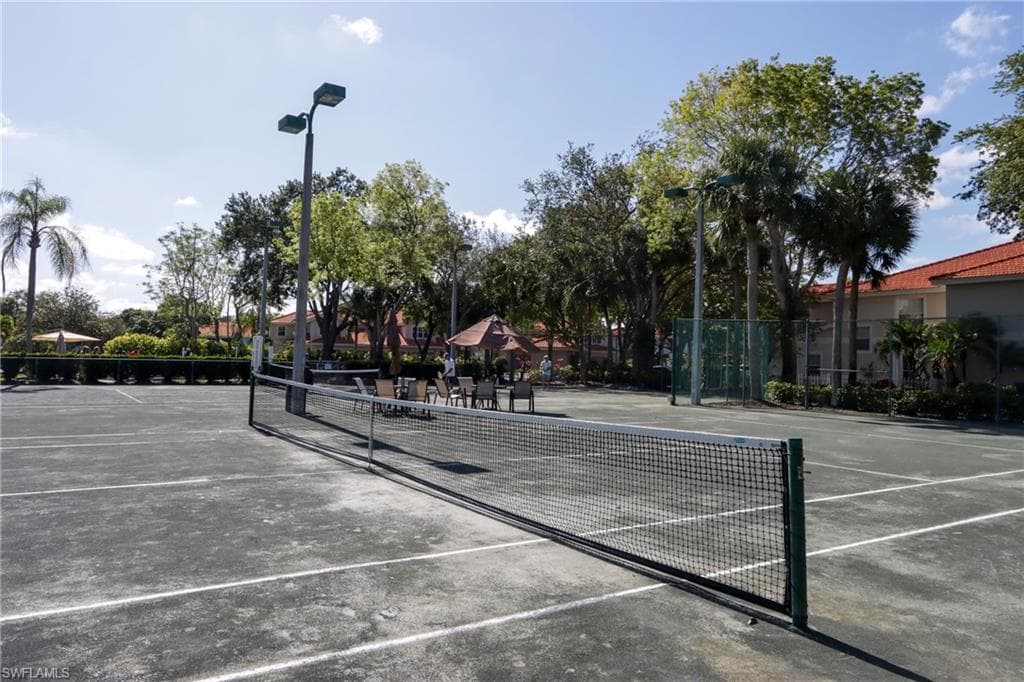 2585 Old Groves RD # L203, NAPLES FL 34109-19