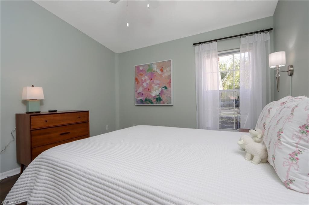 2585 Old Groves RD # L203, NAPLES FL 34109-13