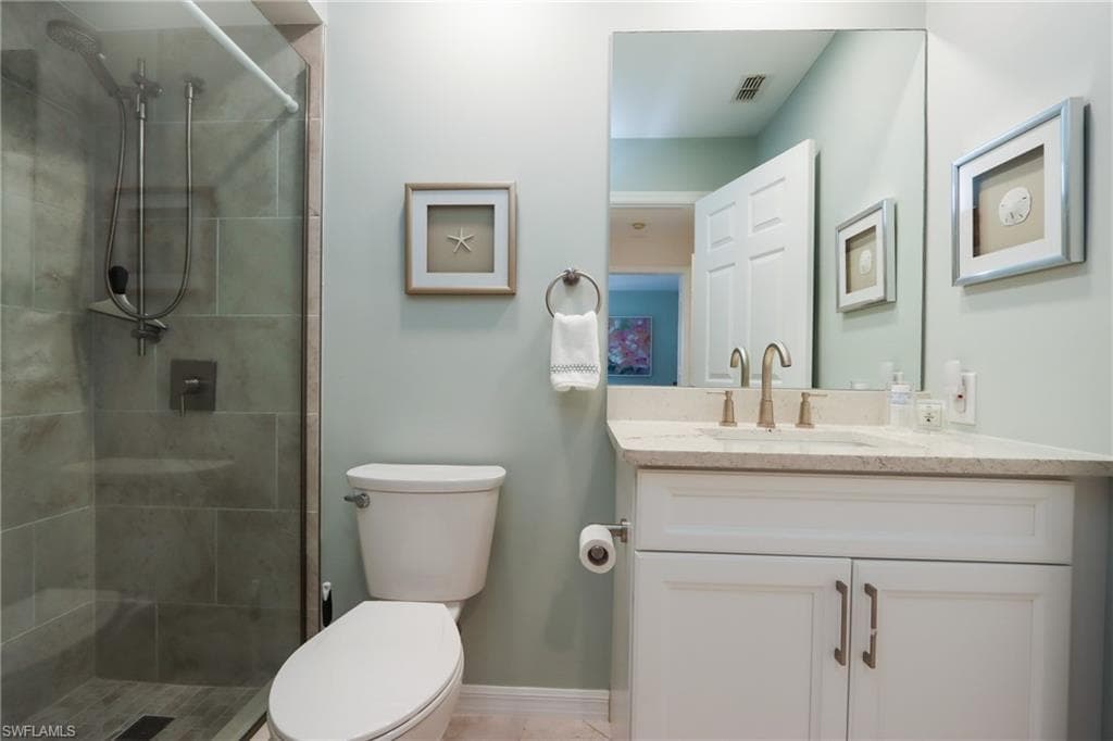 2585 Old Groves RD # L203, NAPLES FL 34109-14