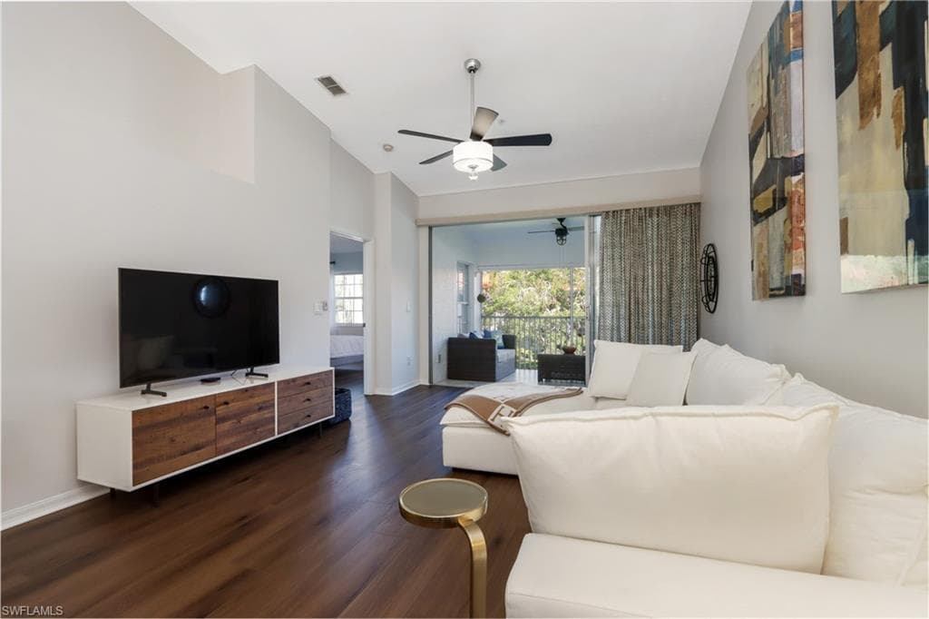 2585 Old Groves RD # L203, NAPLES FL 34109-3