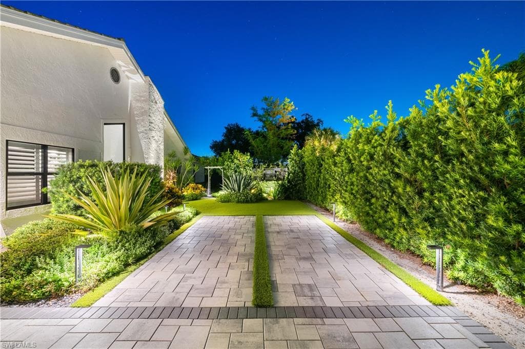 19559 Vintage Trace CIR, ESTERO FL 33967-44