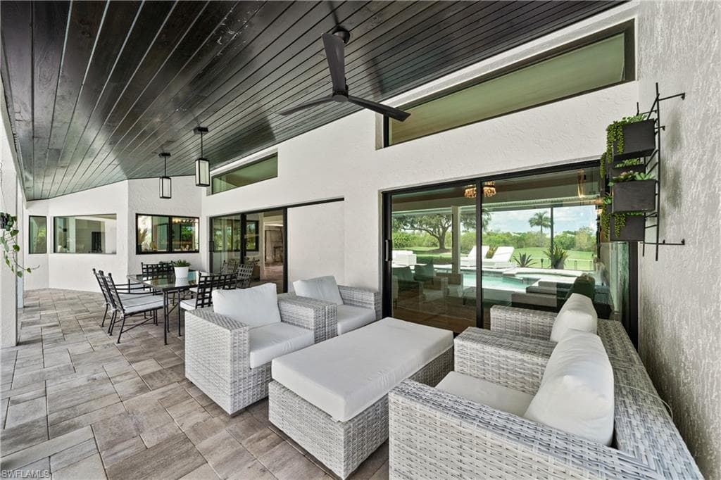 19559 Vintage Trace CIR, ESTERO FL 33967-24