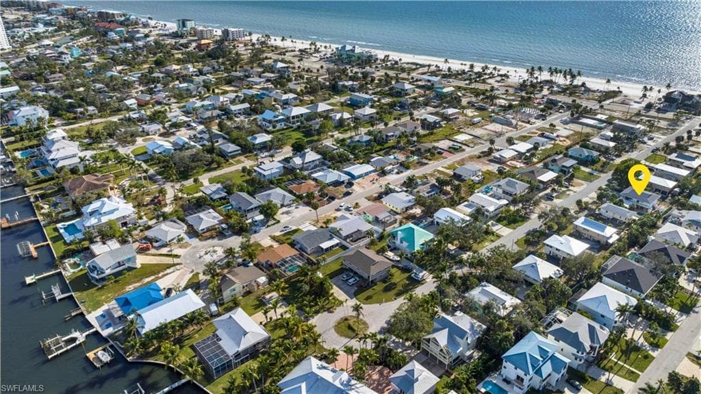 131 Bay Mar DR, FORT MYERS BEACH FL 33931-6