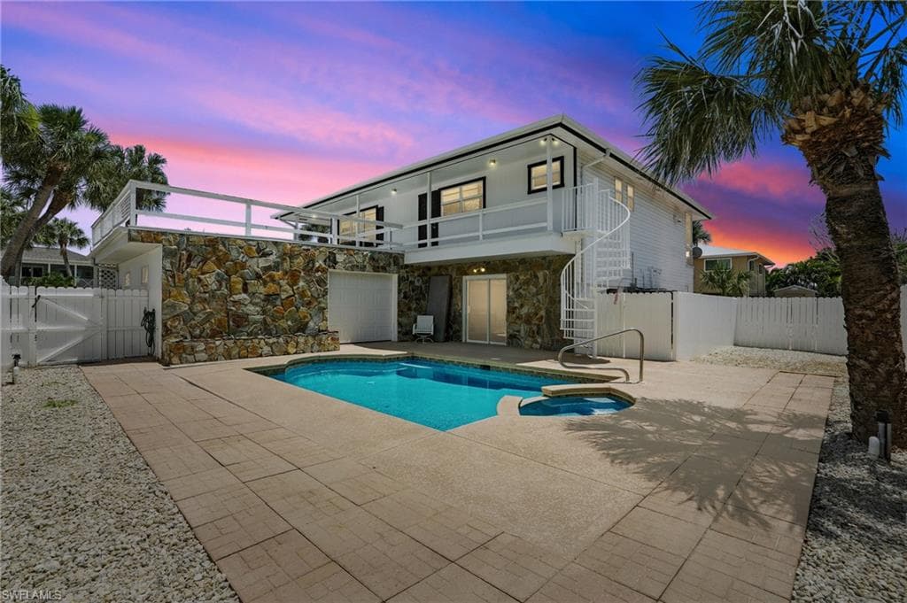 131 Bay Mar DR, FORT MYERS BEACH FL 33931-2