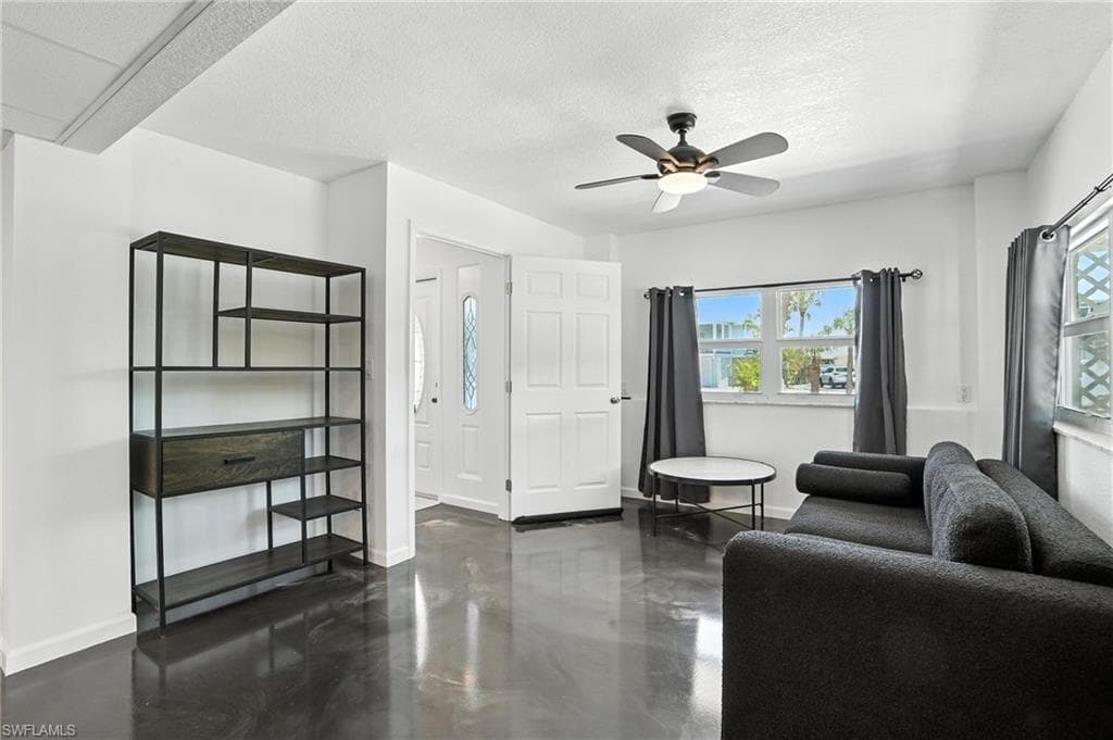 131 Bay Mar DR, FORT MYERS BEACH FL 33931-10