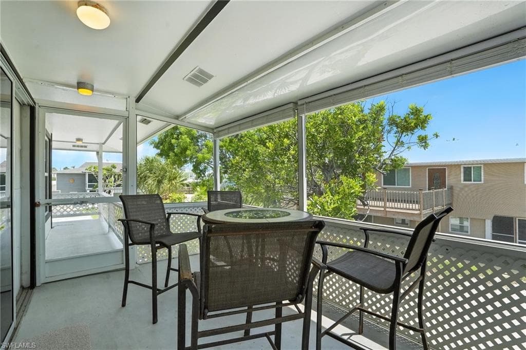 131 Bay Mar DR, FORT MYERS BEACH FL 33931-39