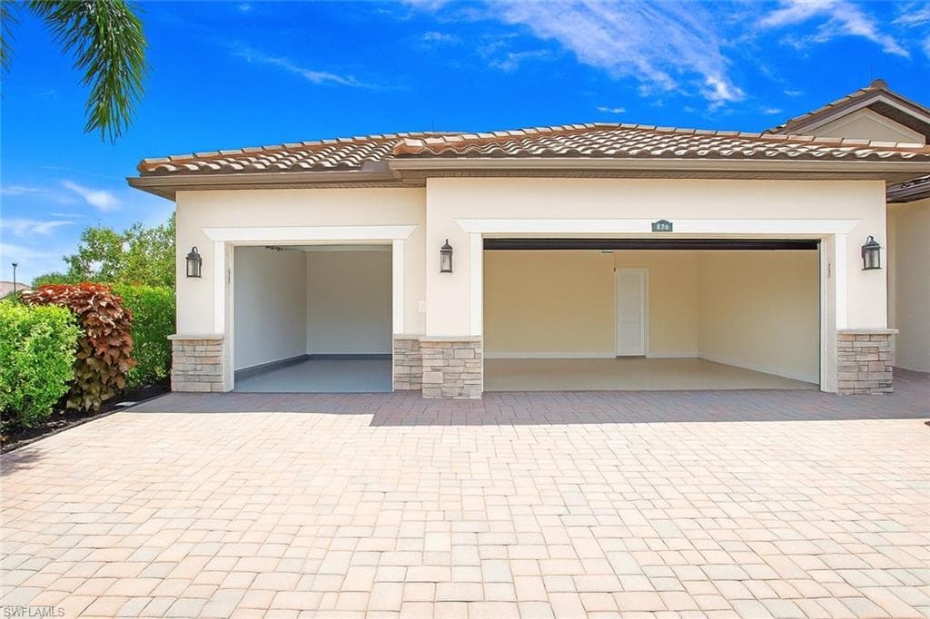 3668 Treasure Cove CT, NAPLES FL 34114-31