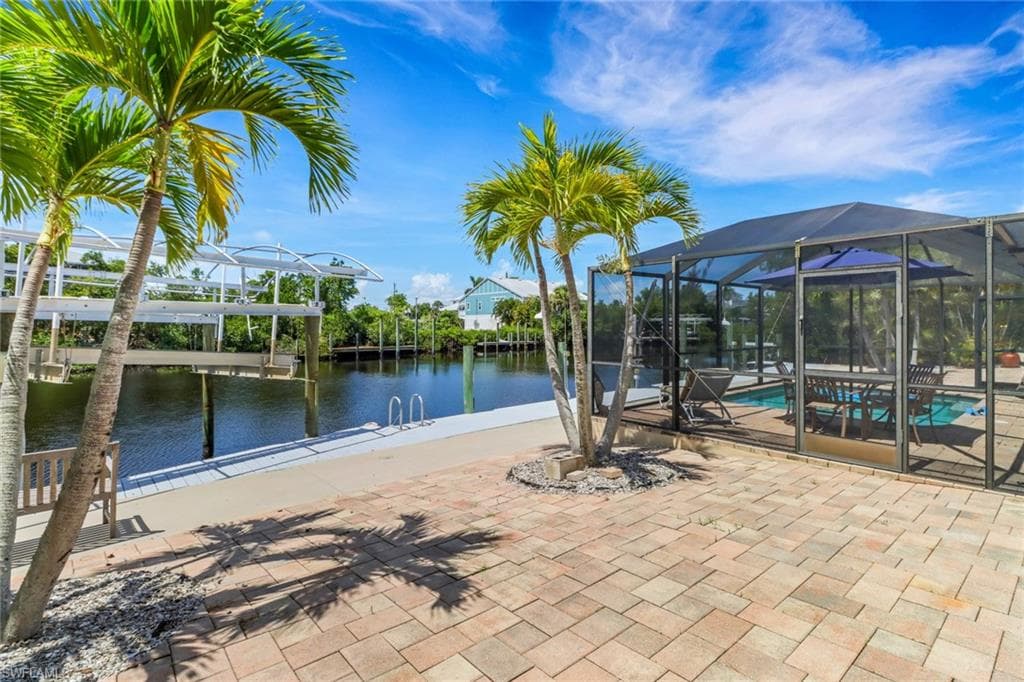 5251-5253 Serenity CV, BOKEELIA FL 33922-22