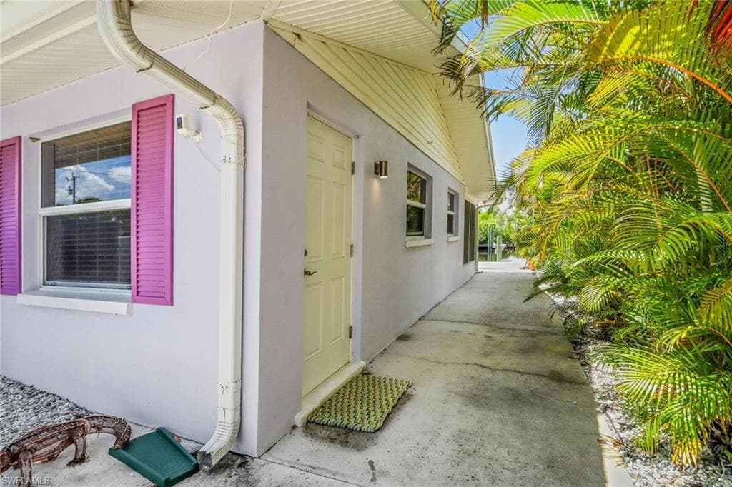 5251-5253 Serenity CV, BOKEELIA FL 33922-12